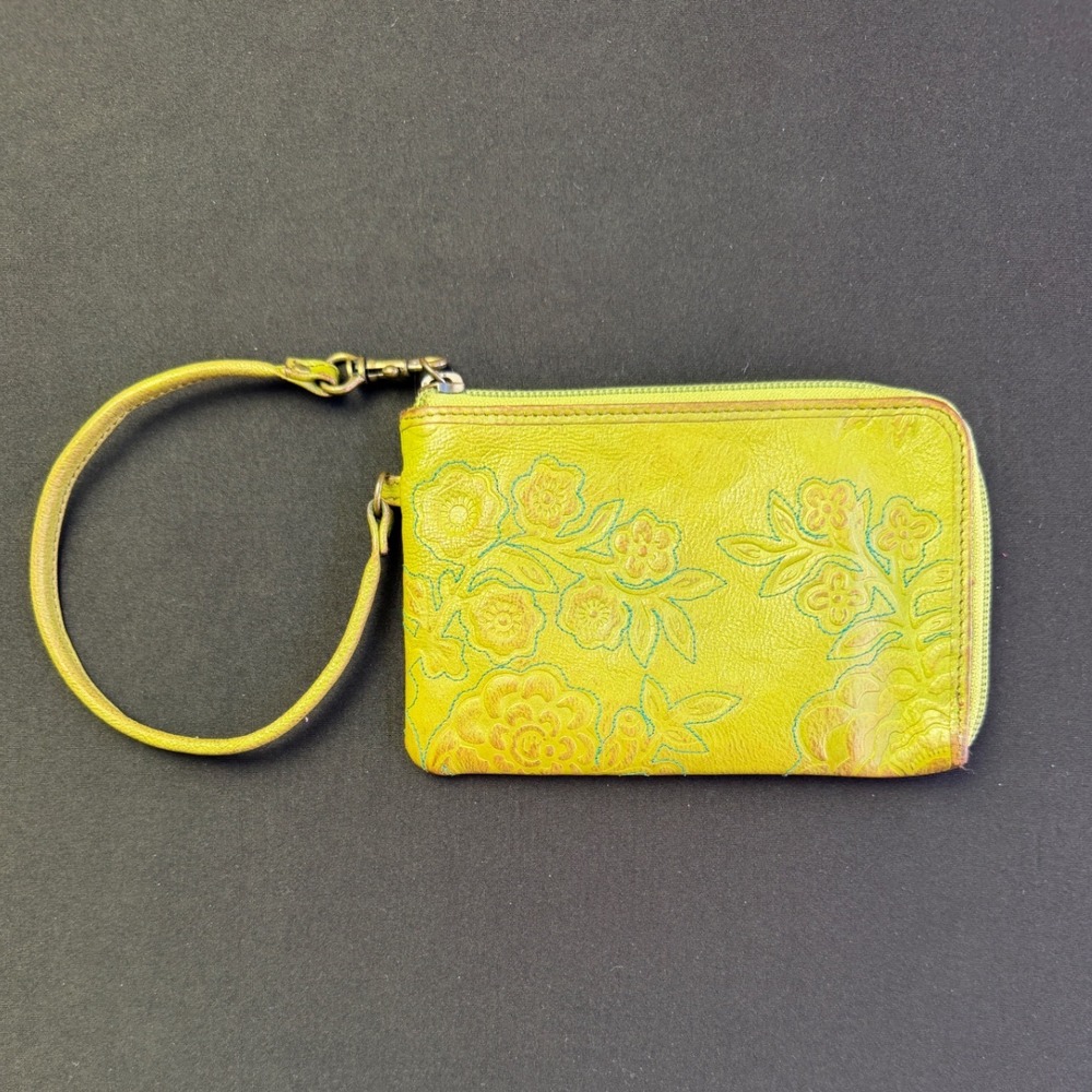 Fossil Lime Green Leather Floral Embossed Wristlet Wallet Zip Around Clutch Boho